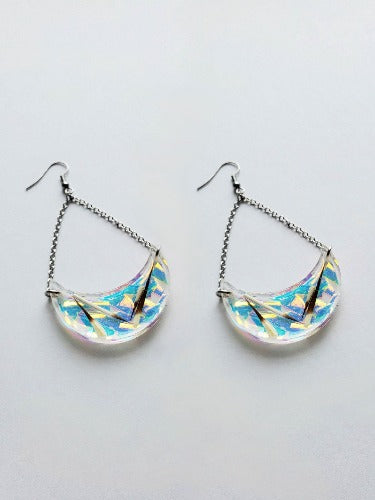 *Pre-Order* 1 teir Holographic Moon Phases Earrings